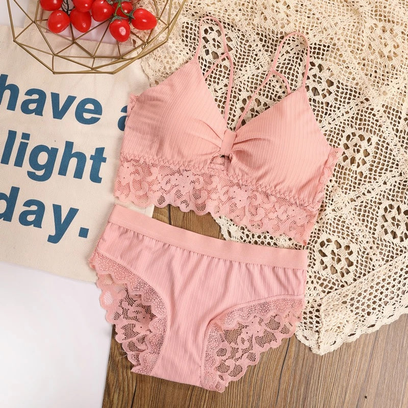 Combo Of 6 Bra & panties Sets imported