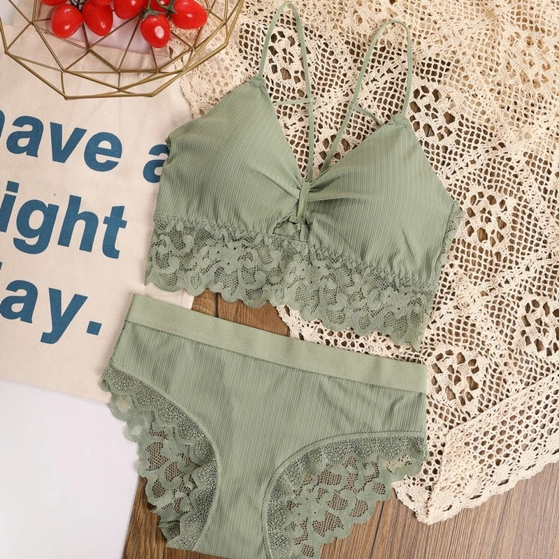 Combo Of 6 Bra & panties Sets imported